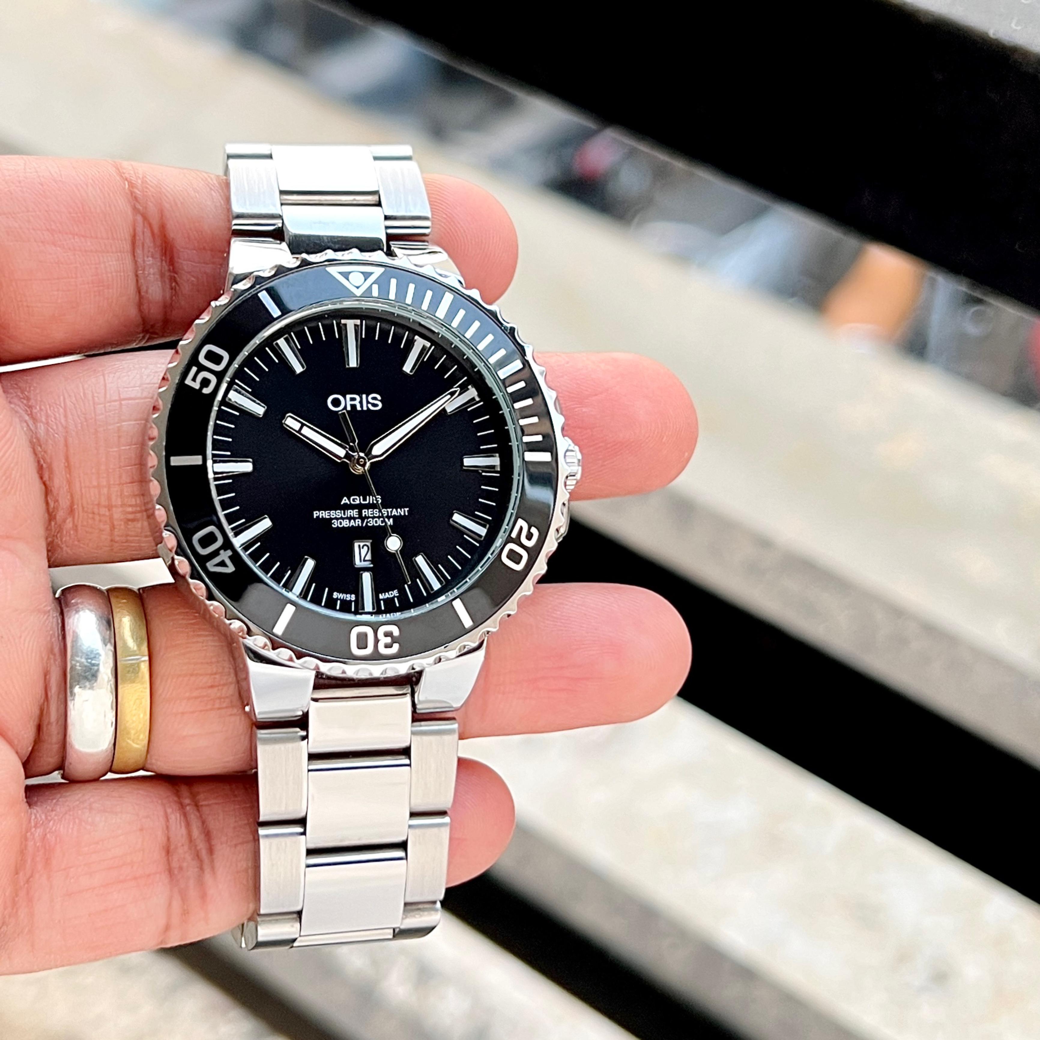 Oris Aquis 7AA Premium Men’s Luxury Dive Watch with Stainless Steel Bracelet and Black Bezel – Elegance Meets Performance [Dial Size – 42mm]