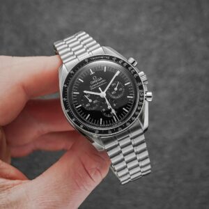 OMEGA Speedmaster Moonwatch: 42mm Co-Axial Masterpiece with Japanese Quartz Precision, Magical Movement Case Material-Steel