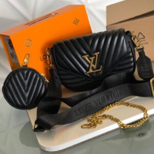 Louis Vuitton Black Women’s Hand Bag
