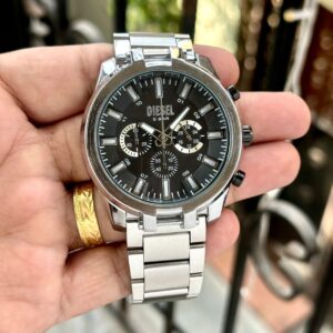 Diesel 5BAR Mega Chief Chronograph Precision Craftsmanship in Stainless Steel – with Timeless Sophistication Size – 59mm Men’s Watch