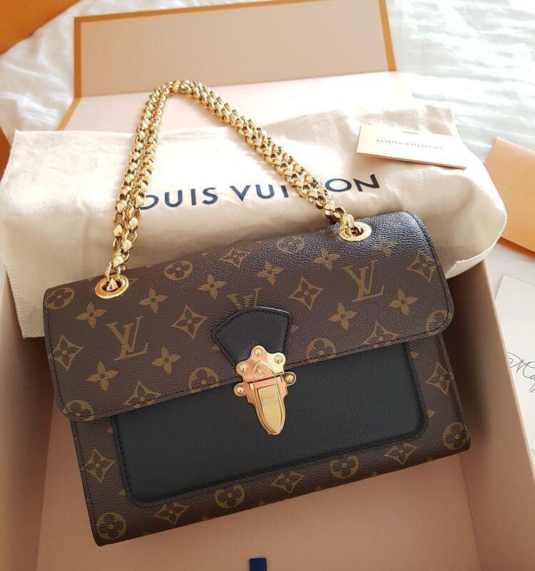 Louis Vuitton Victoire Sling Bag
