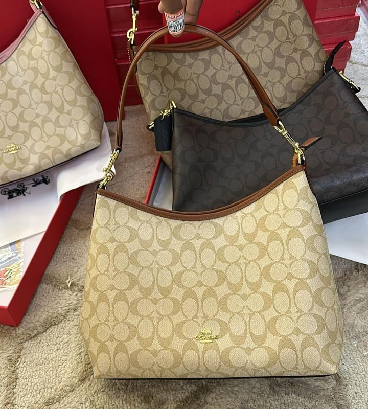 Coach Vintage Hobo Shoulder Bag