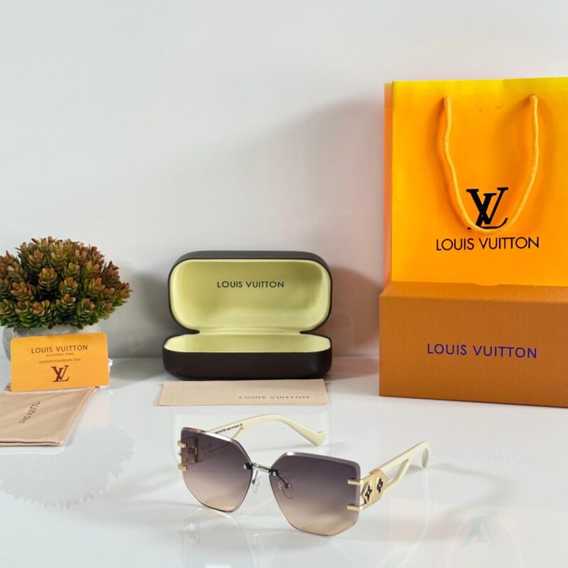 Louis Vuitton Square Brown Gradient Sunglasses Unisex
