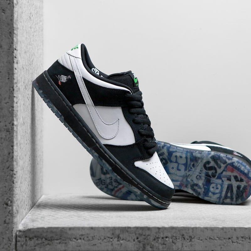 Nike SB Dunk Low "Street Hawker" Sneakers