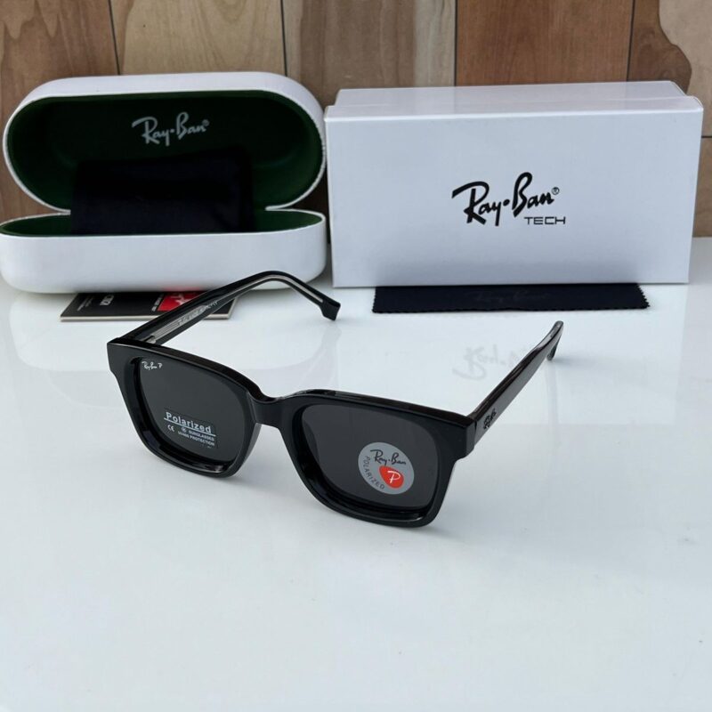 Ray-Ban Wayfarer Tech Polarized Sunglasses for Men
