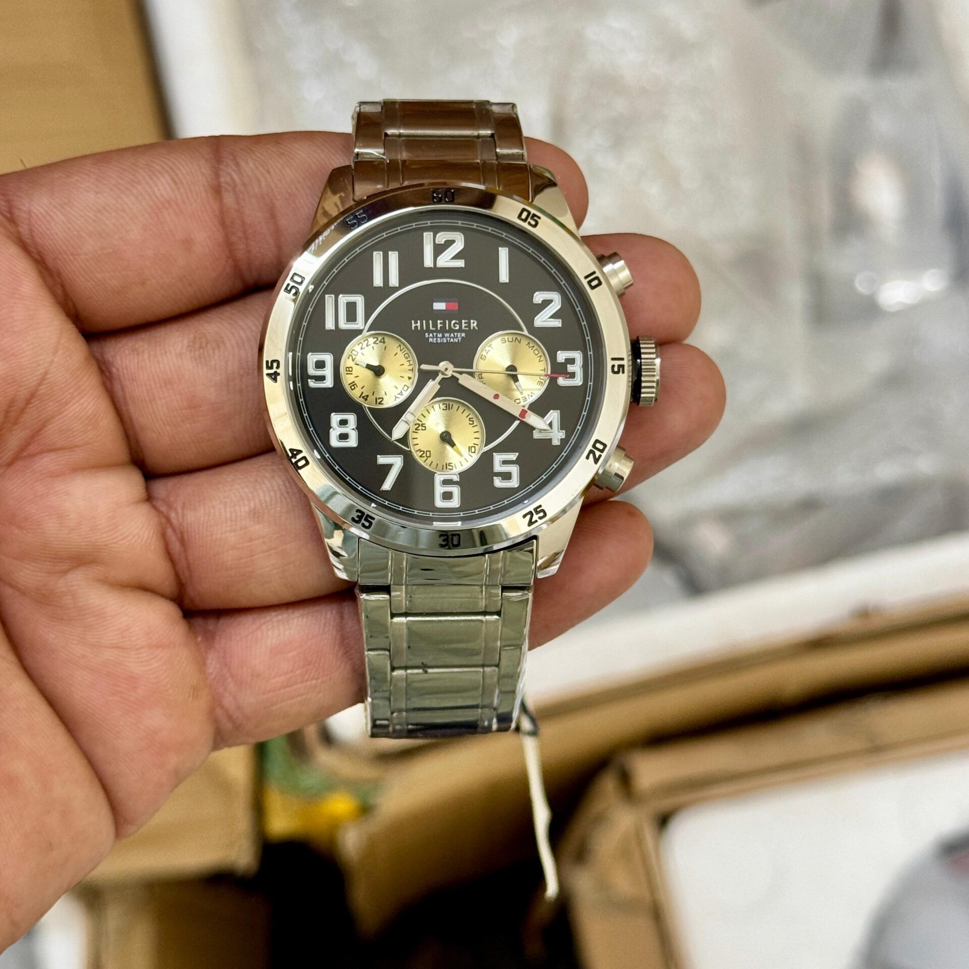 Tommy Hilfiger Carly Chronograph Men’s Watch 41mm Quartz - Image 2