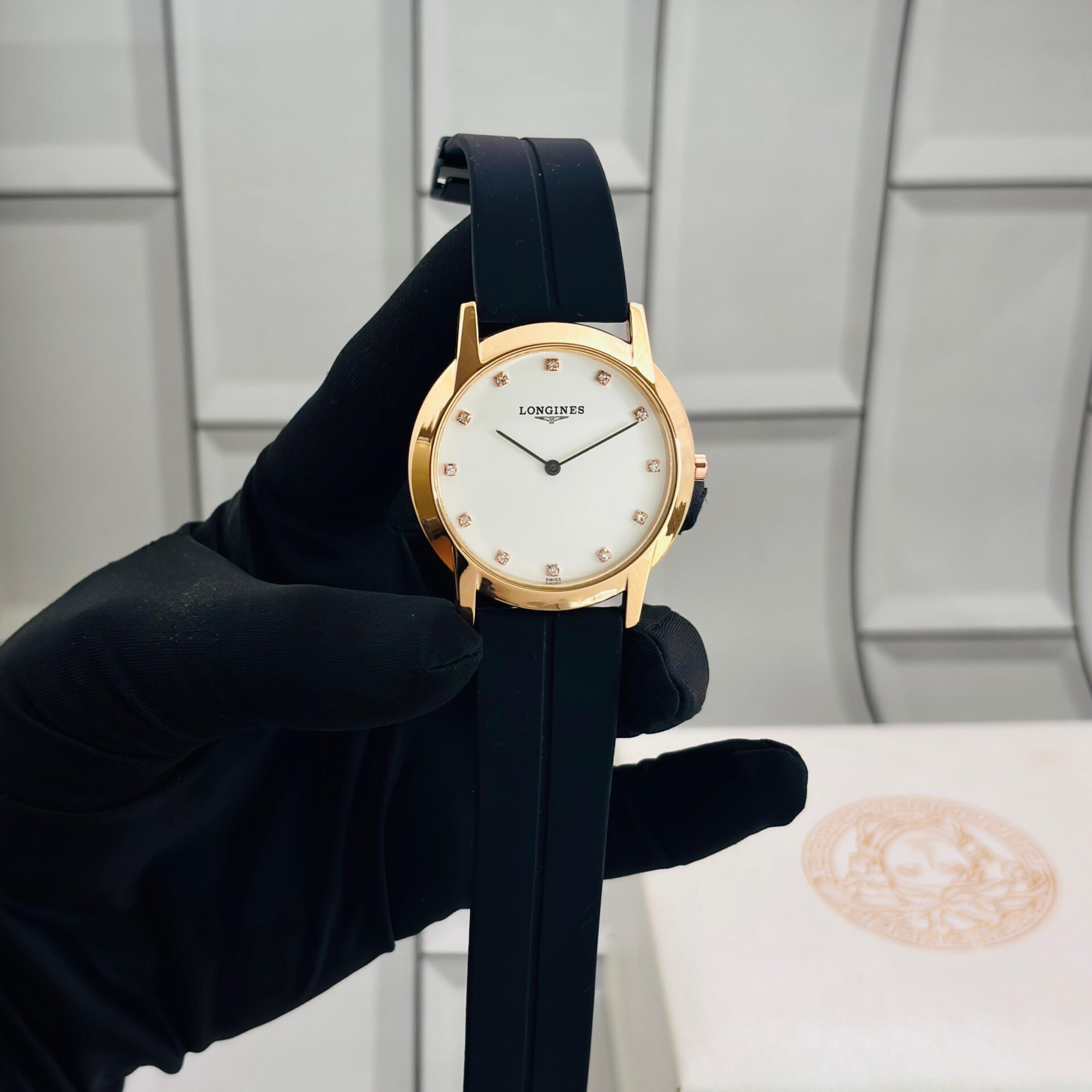 Longines Slim Edge Men's Watch 42mm Quartz - Image 6