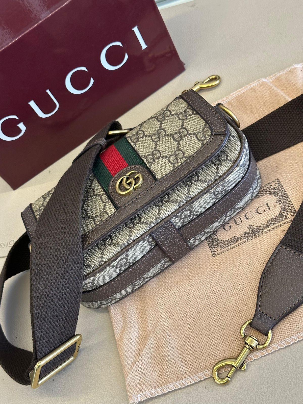 Gucci Mini GG Supreme Shoulder bag for Women - Image 6