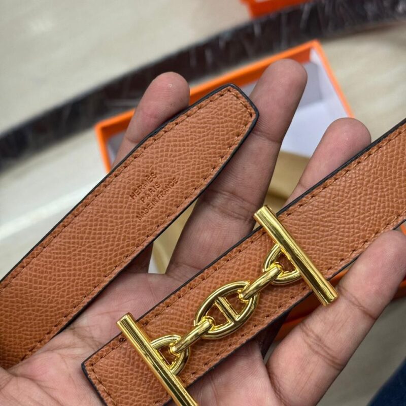 Hermès Ladies Slim Leather Belt Gold Chain H Buckle Designer Accessory