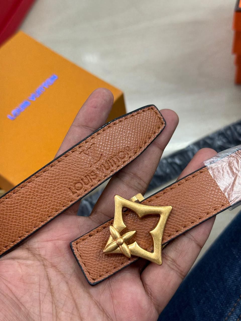 Louis Vuitton Ladies Slim Belt Monogram Flower Buckle Leather Belt - Image 2