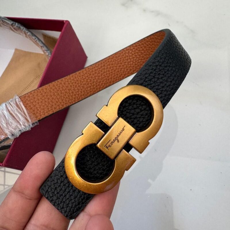 Salvatore Ferragamo Slim Ladies Belt Black Leather with Iconic Gancini Buckle