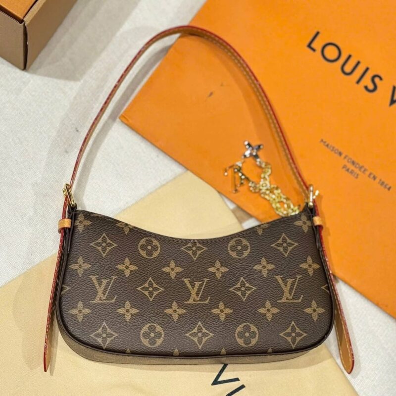 Louis Vuitton Pochette Monogram Bag For Women