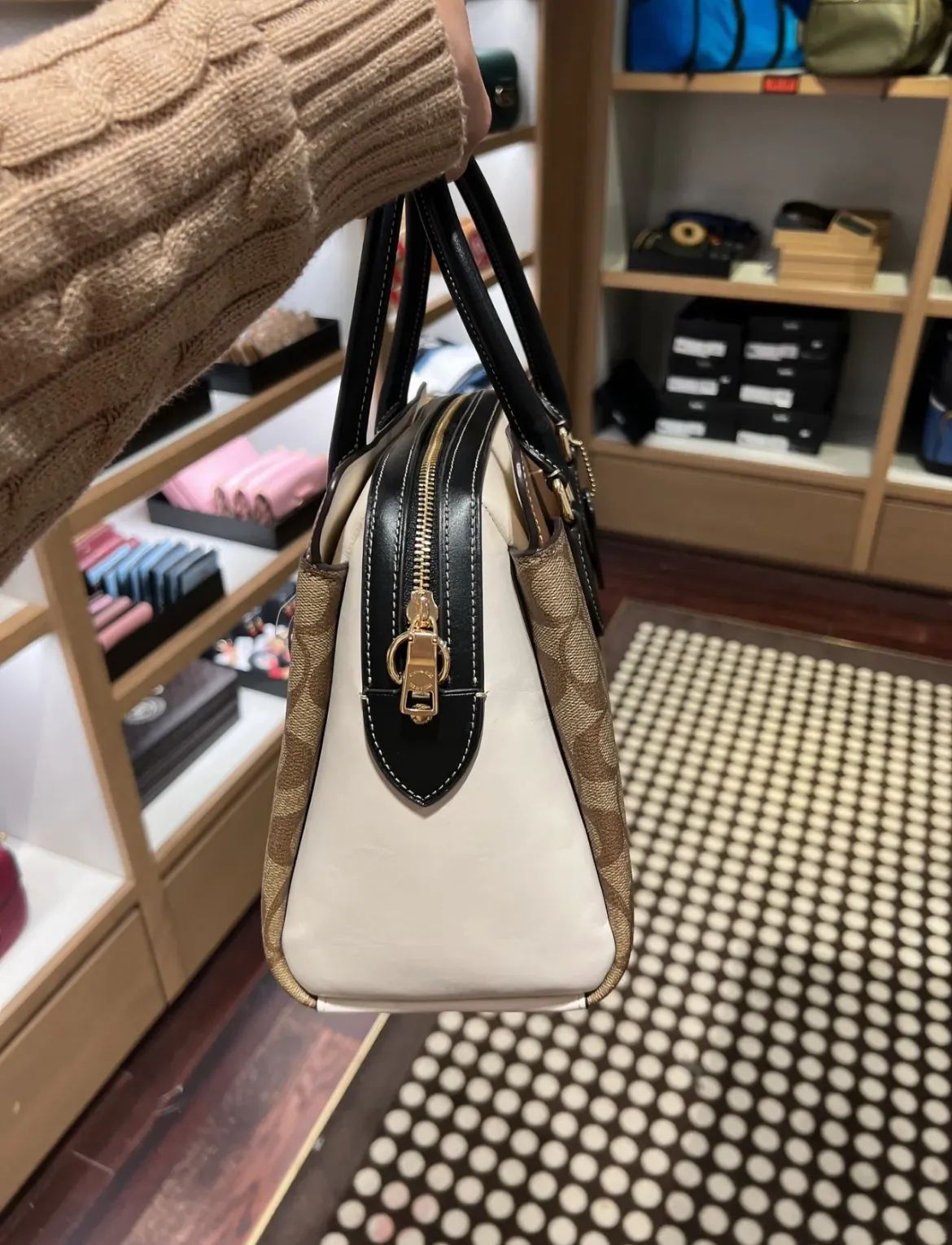 Coach Darcie Medium Carryall Bag For Women - Image 6