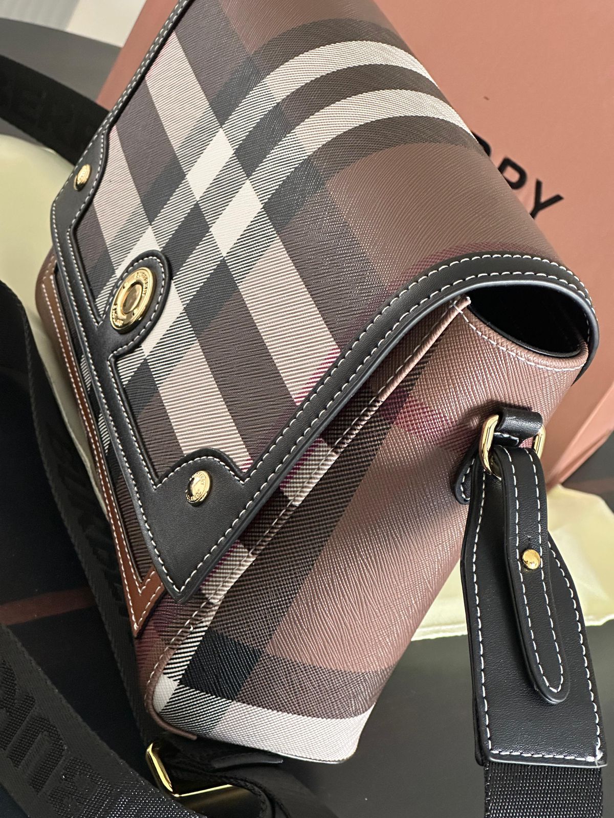 Burberry Vintage Check Women Crossbody Bag - Image 2