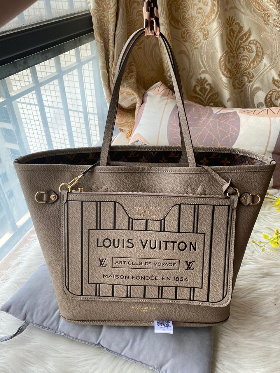 Louis Vuitton Neverfull Inside Out Women Tote Bag - Image 2