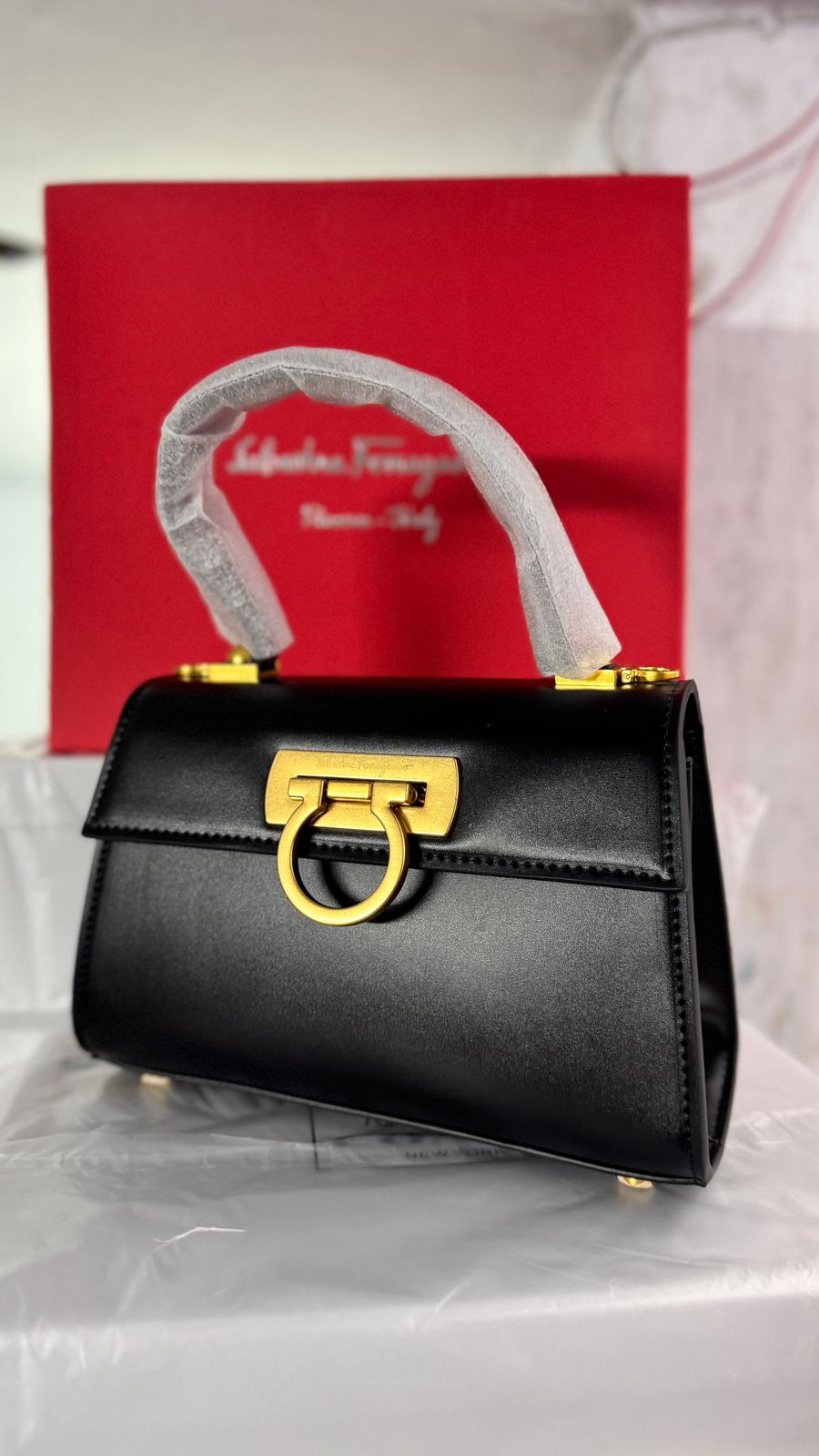 Salvatore Ferragamo Gancini Top Handle Bag Black Leather For Women - Image 3