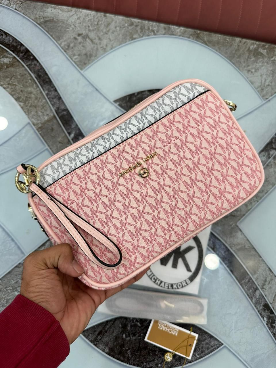 Michael Kors Jet Set Charm Sling Bag for Women - Image 3