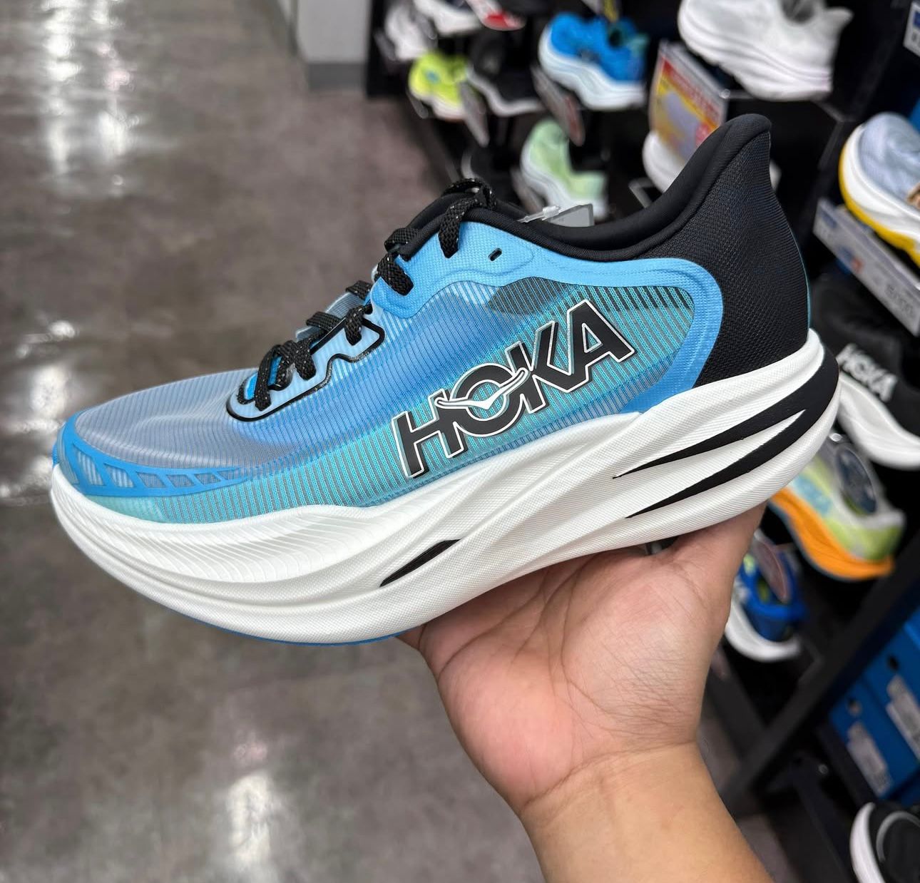 Hooka Cielo Running Shoes For Men - Image 6