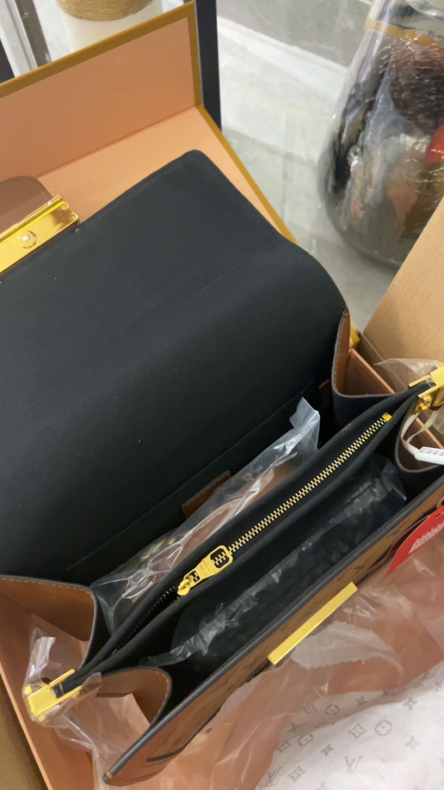 Louis Vuitton Dauphine Genuine Calf Leather Bag - Image 6