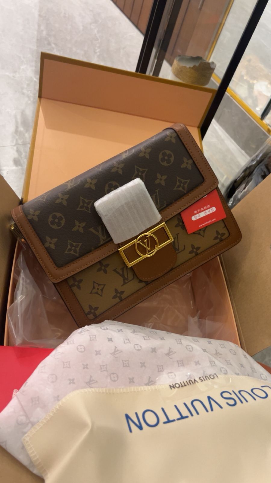 Louis Vuitton Dauphine Genuine Calf Leather Bag - Image 4