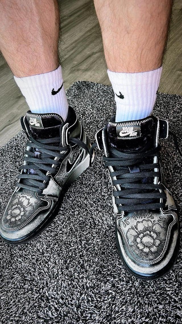 Nike Air Jordan Zoom CMFT2 Men's Sneakers - Image 4