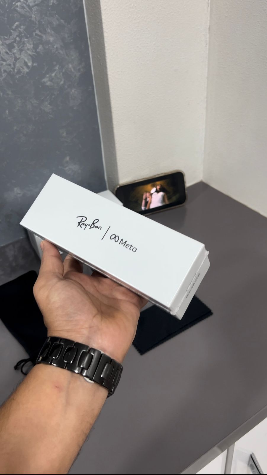 Ray-Ban Meta Edition Smart Audio Sunglasses - Matte Black - Image 6