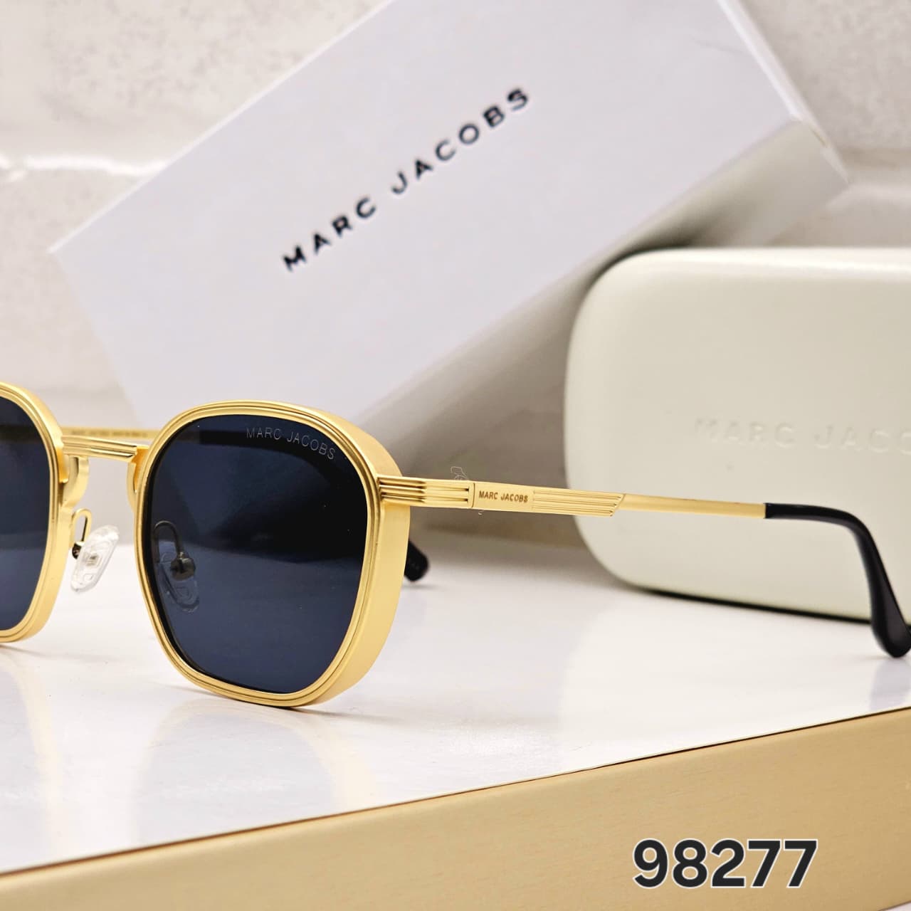 Marc Jacobs Gold Square Eyewear - Unisex Sunglasses - Image 3