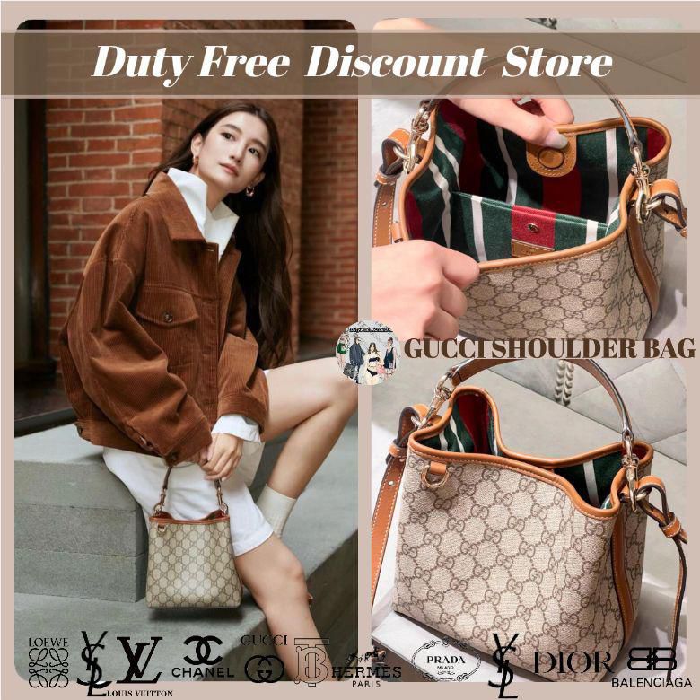 Gucci Emblem Women Bucket Bag - Image 4