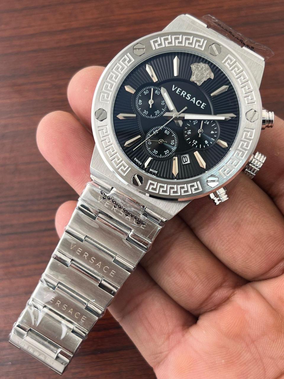 Versace Chronograph Men's Watch 40mm - Image 4