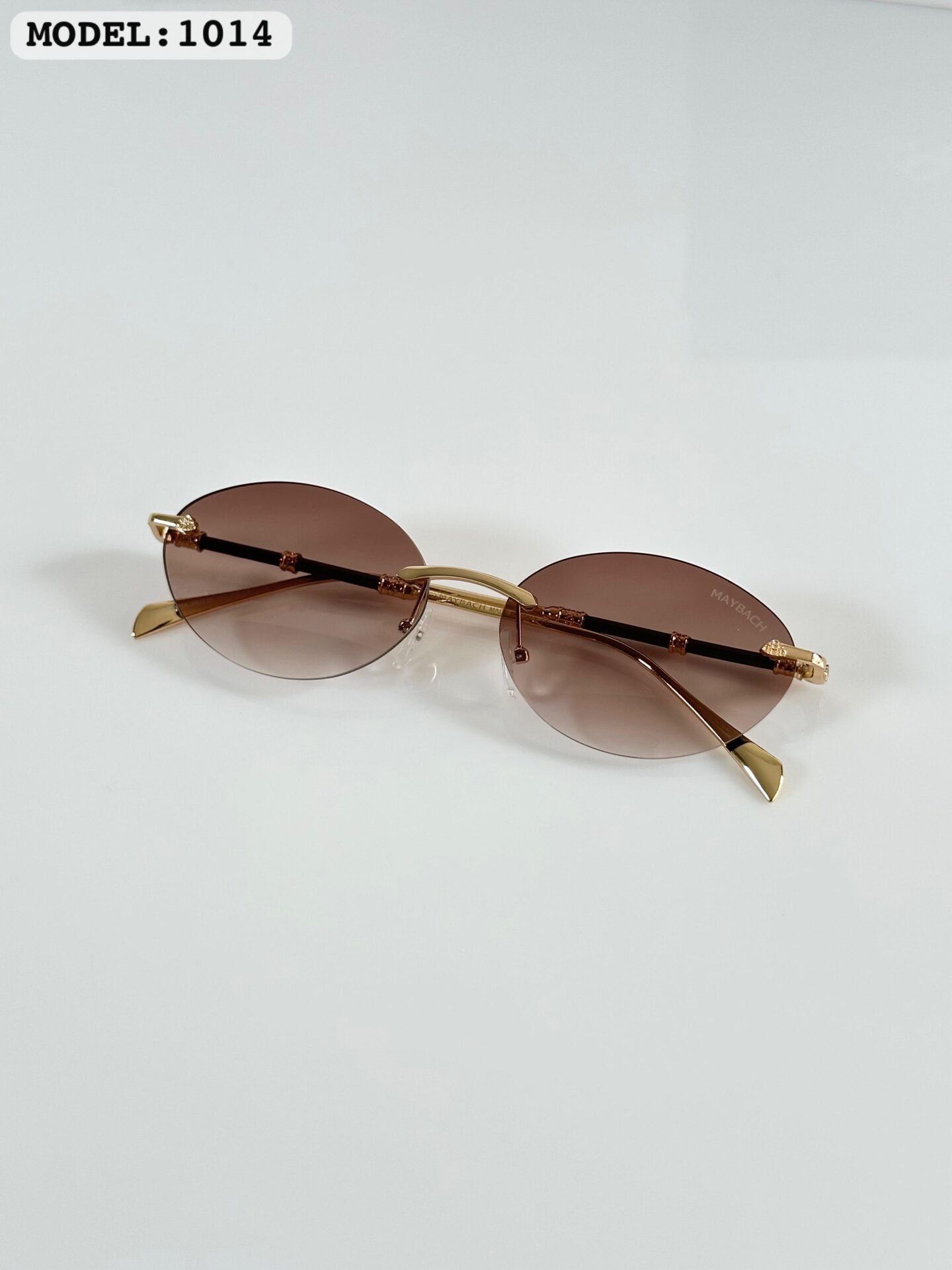 Maybach Unisex Sunglasses - Image 4