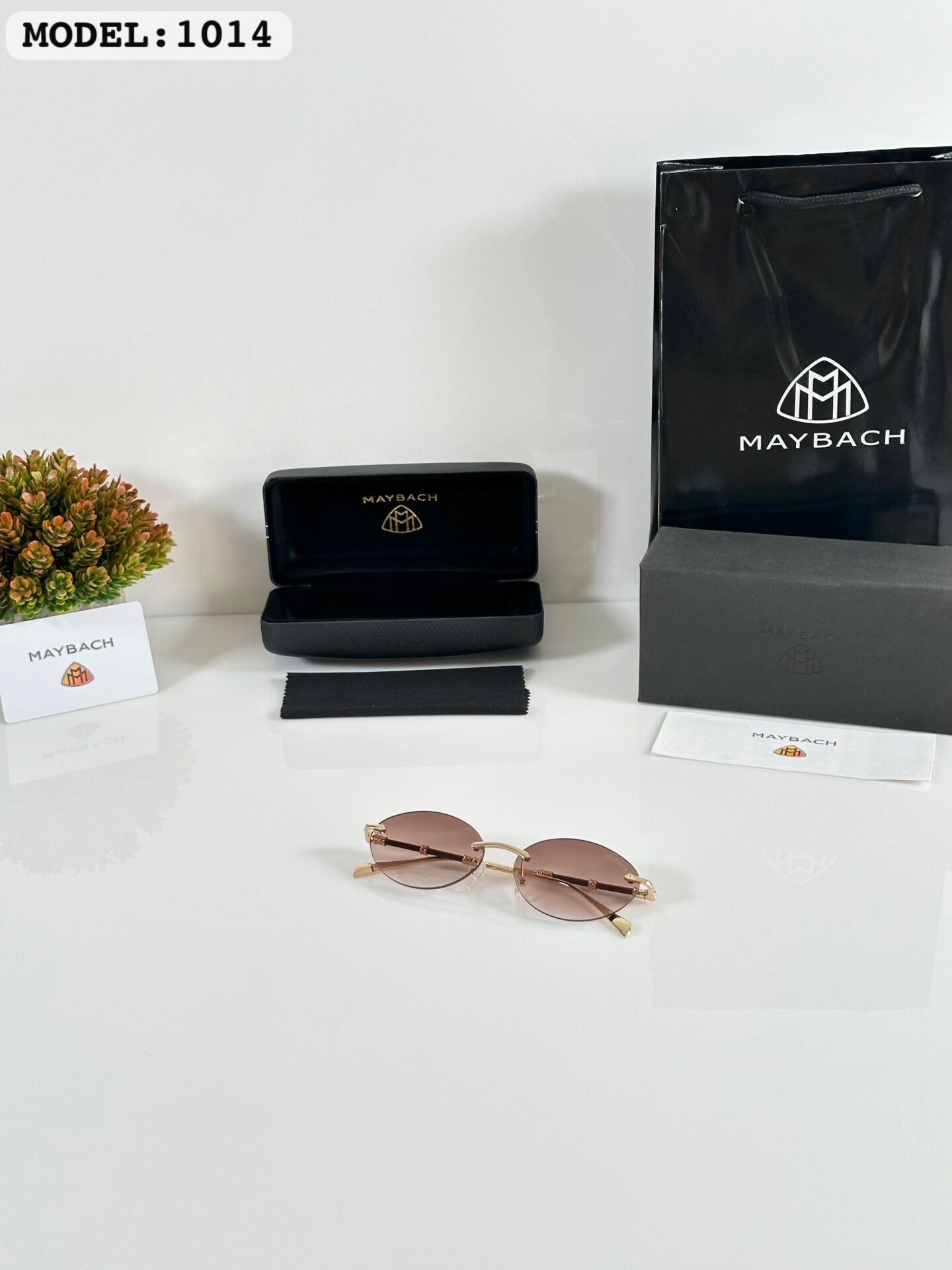 Maybach Unisex Sunglasses - Image 2