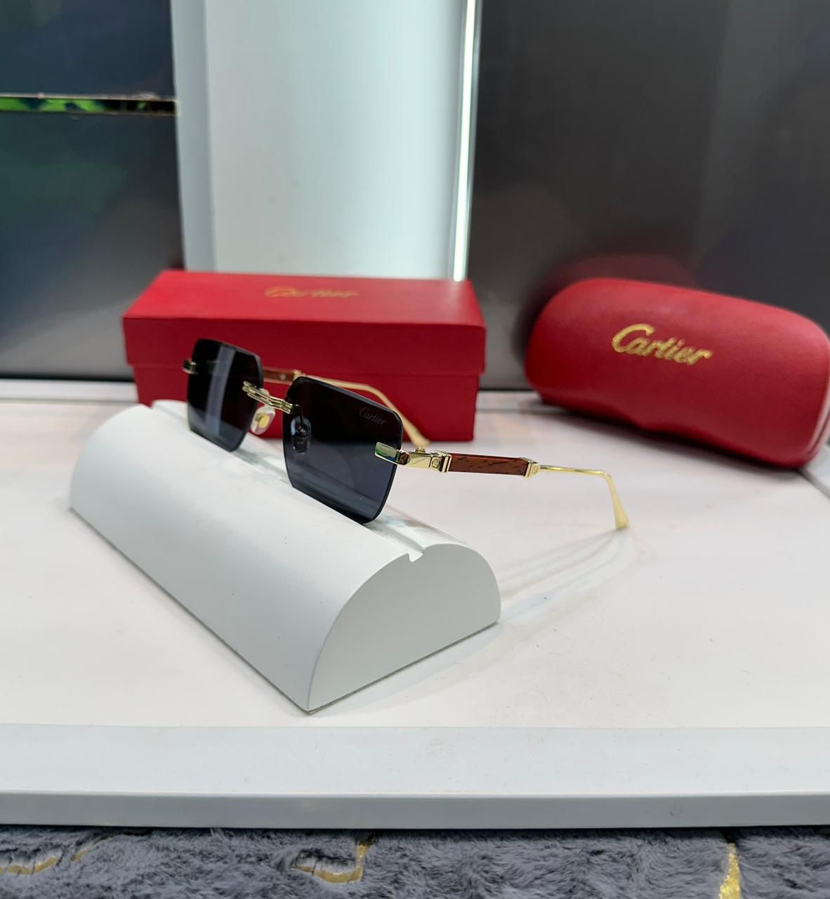 Cartier Men's Rimless Sunglasses - Image 2