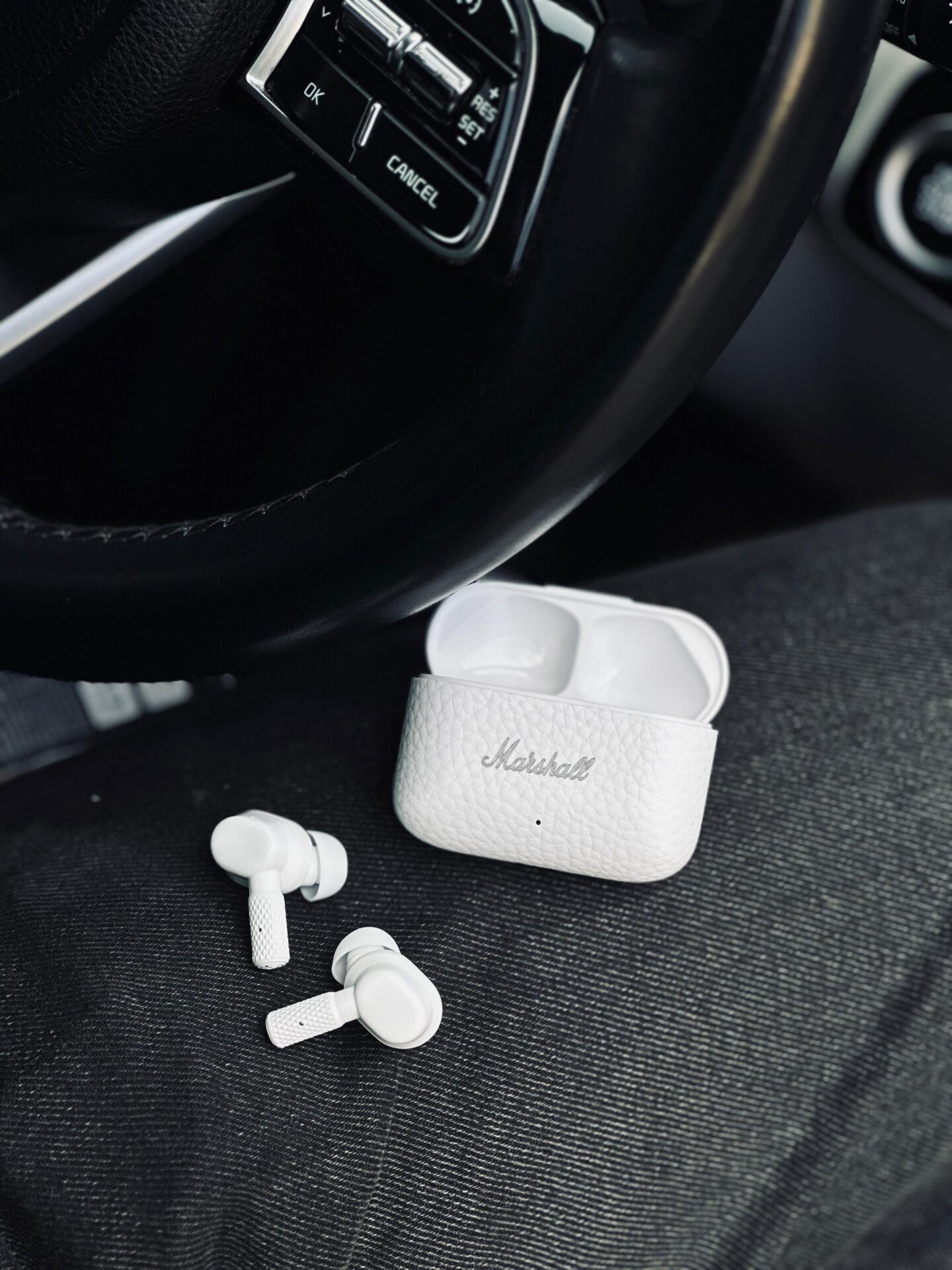 Marshall Motif ANC TWS Earbuds - Image 5