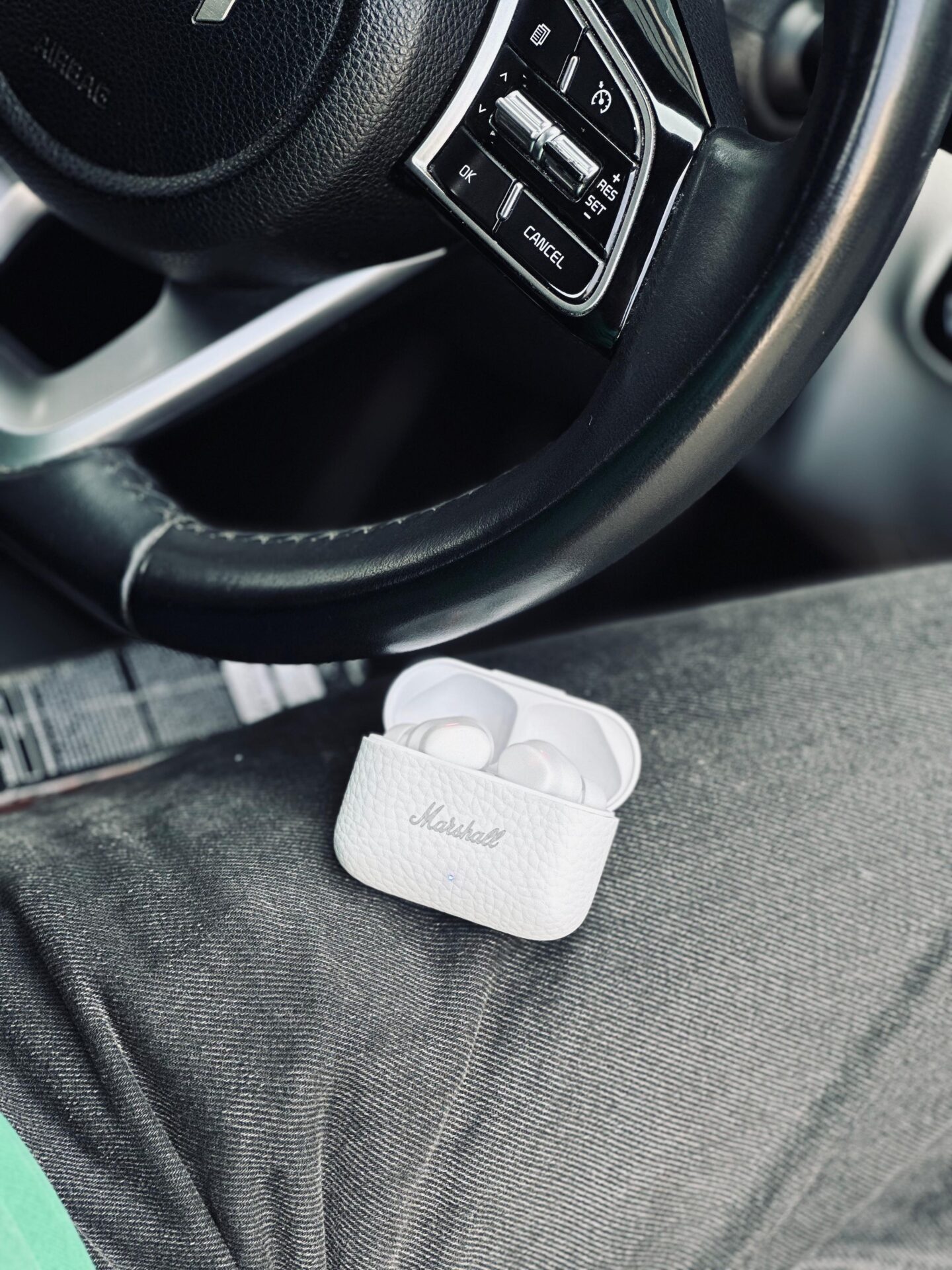 Marshall Motif ANC TWS Earbuds - Image 8