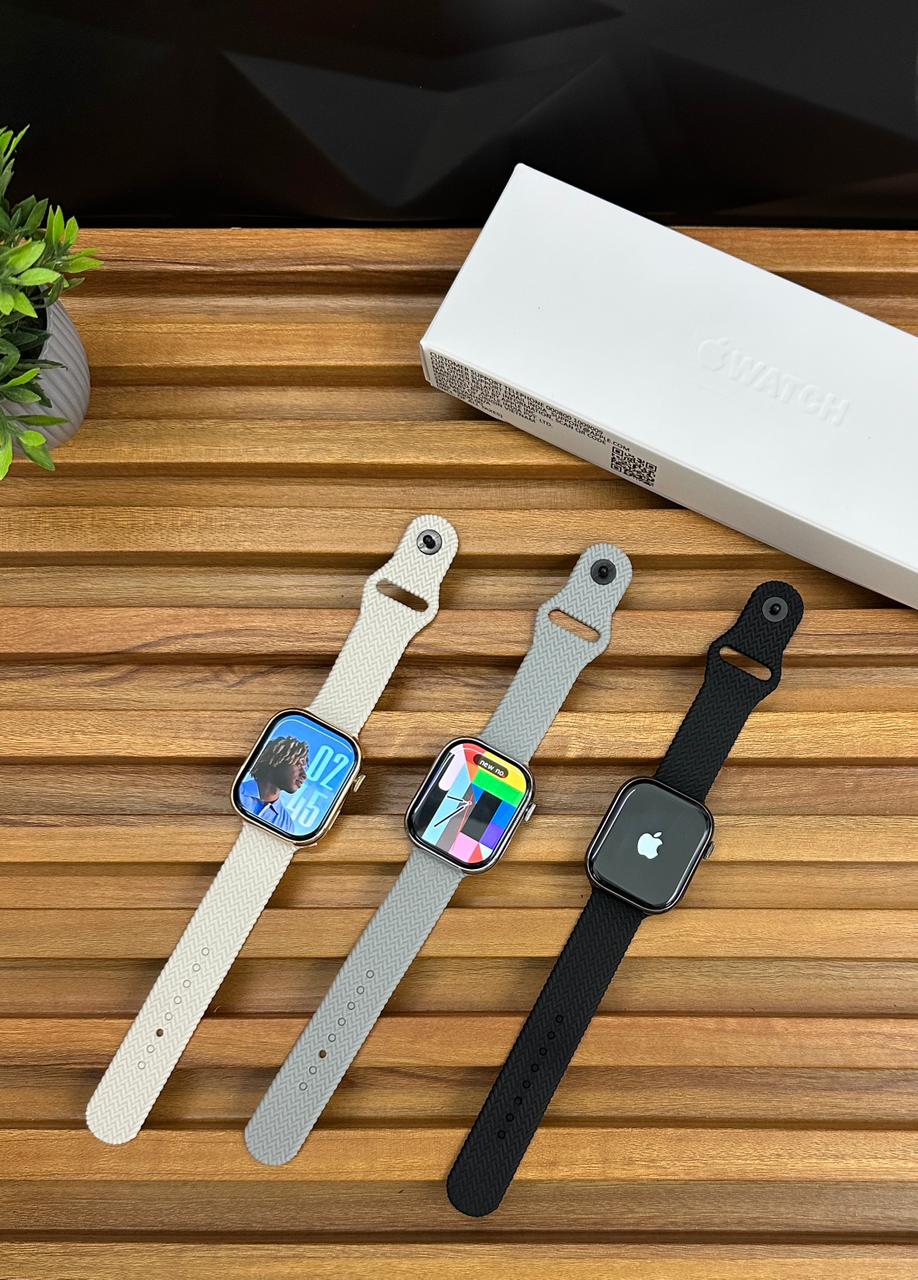 Apple Series 11 Smartwatch with Logo On/Off
