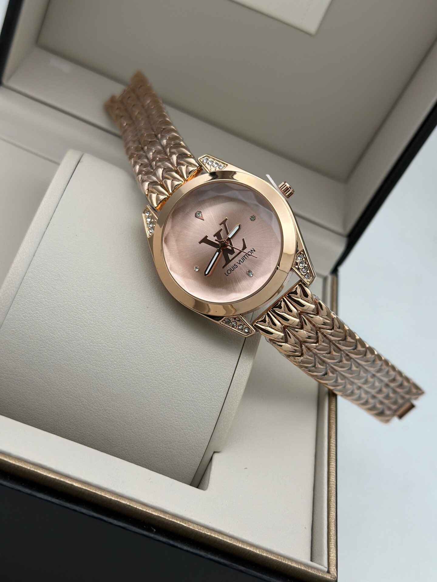 Louis Vuitton Women’s Luxury Watch - Image 6