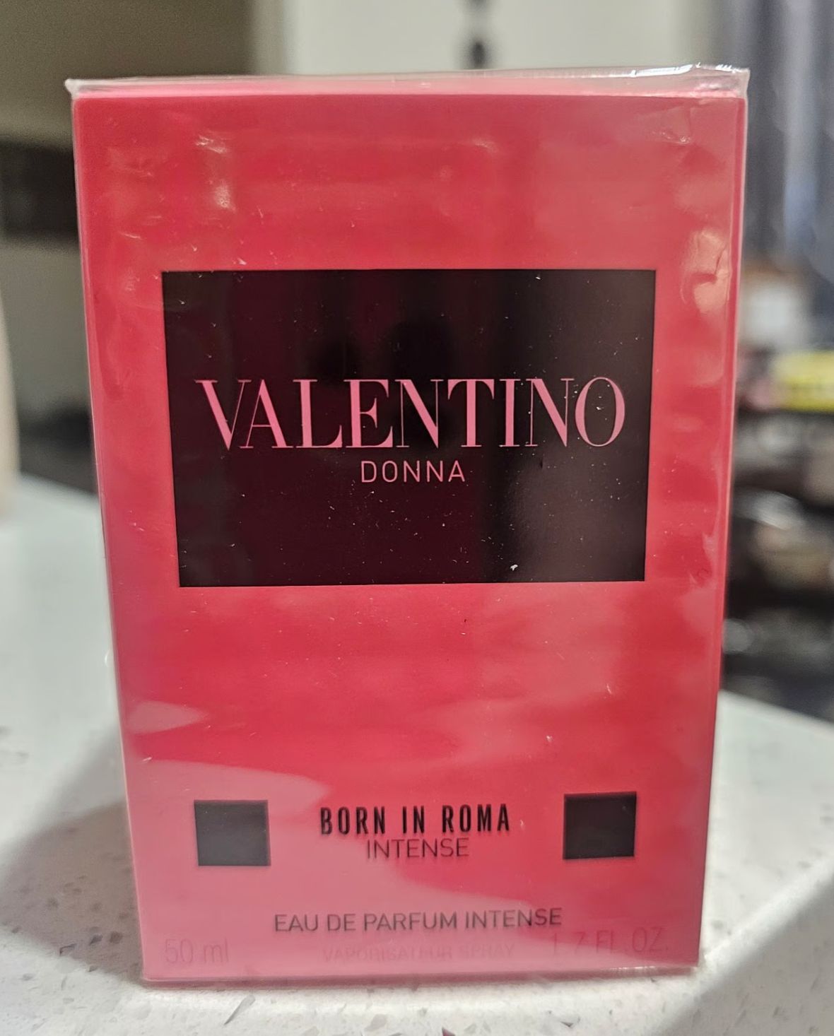 Valentino Donna Born In Roma Intense Eau de Parfum – 50ml, Rich Amber Vanilla, Long-Lasting Women's Perfume - Image 2