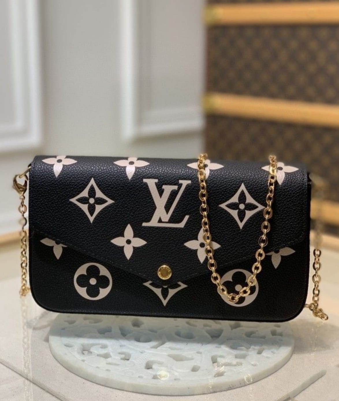 Louis Vuitton Pochette Félicie Women's Bag with Sling