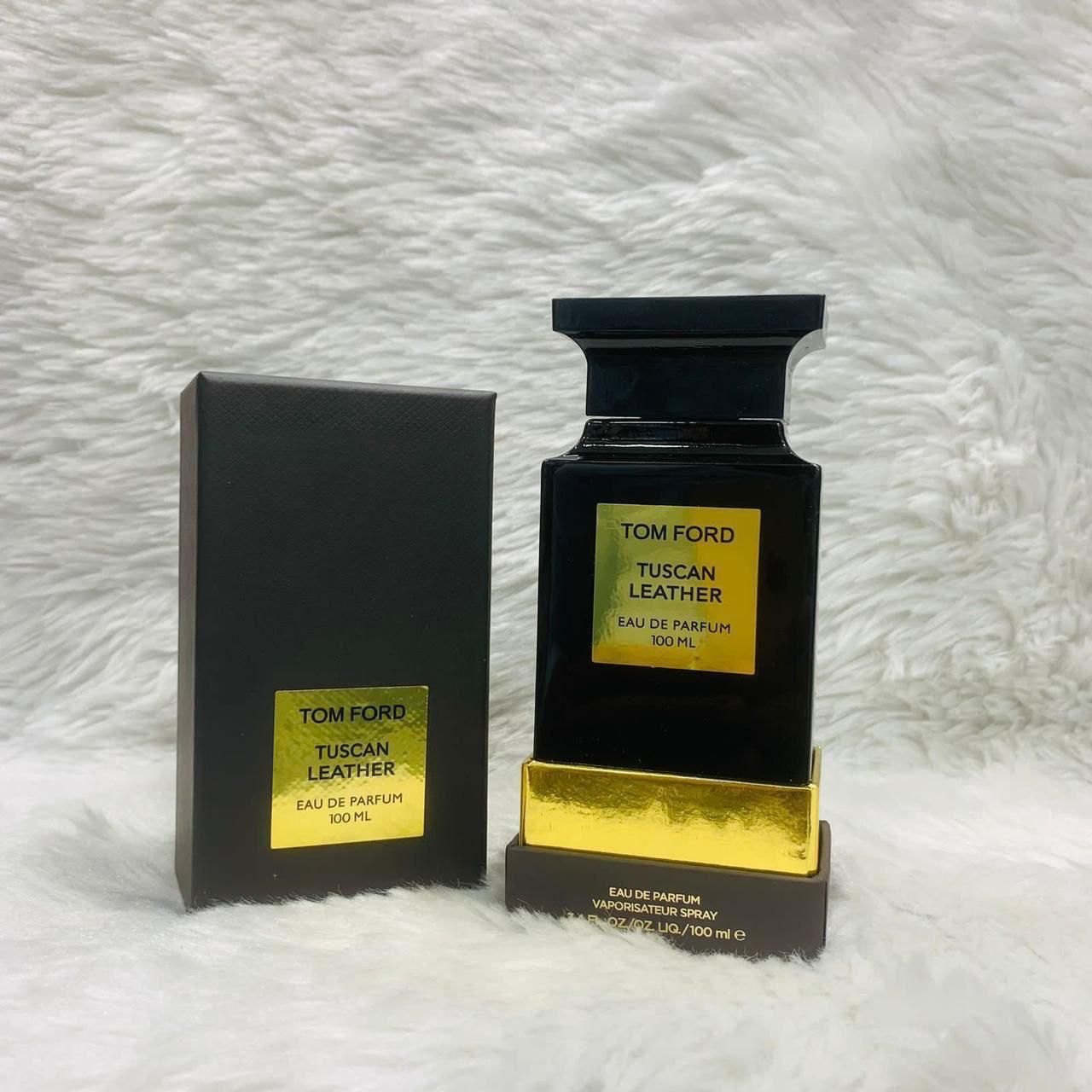 Tom Ford Private Blend Unisex Perfume Collection – Cherry Smoke, Fabulous, Tuscan Leather, Oud Wood, Noir de Noir, Ebène Fume, Neroli Portofino – 100ml EDP - Image 5