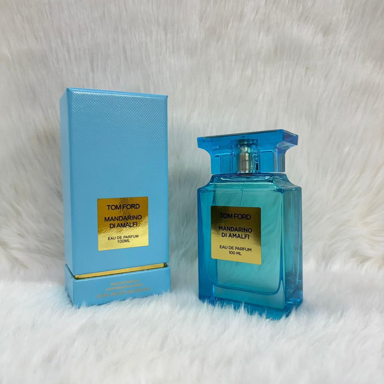 Tom Ford Niche Unisex Perfume Collection – Rose Exposed, Mandarino Di Amalfi, Oud Voyager, Oud Wood – 100ml Eau de Parfum - Image 2