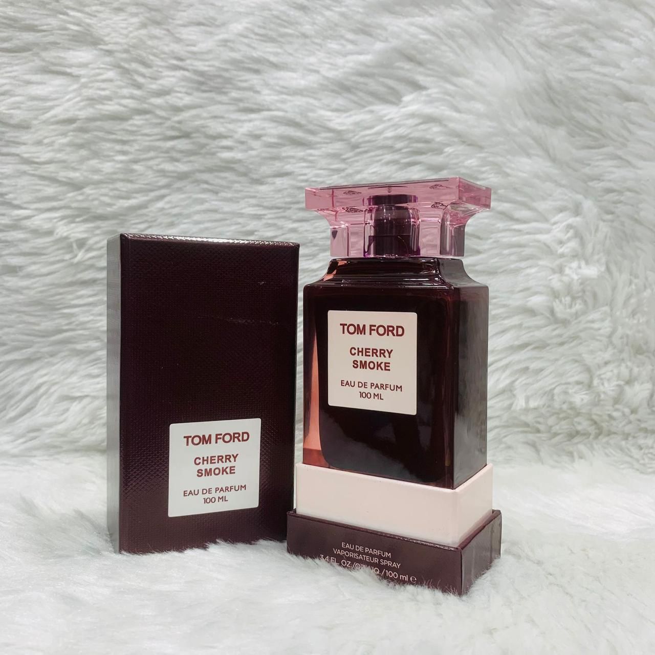 Tom Ford Private Blend Unisex Perfume Collection – Cherry Smoke, Fabulous, Tuscan Leather, Oud Wood, Noir de Noir, Ebène Fume, Neroli Portofino – 100ml EDP - Image 11