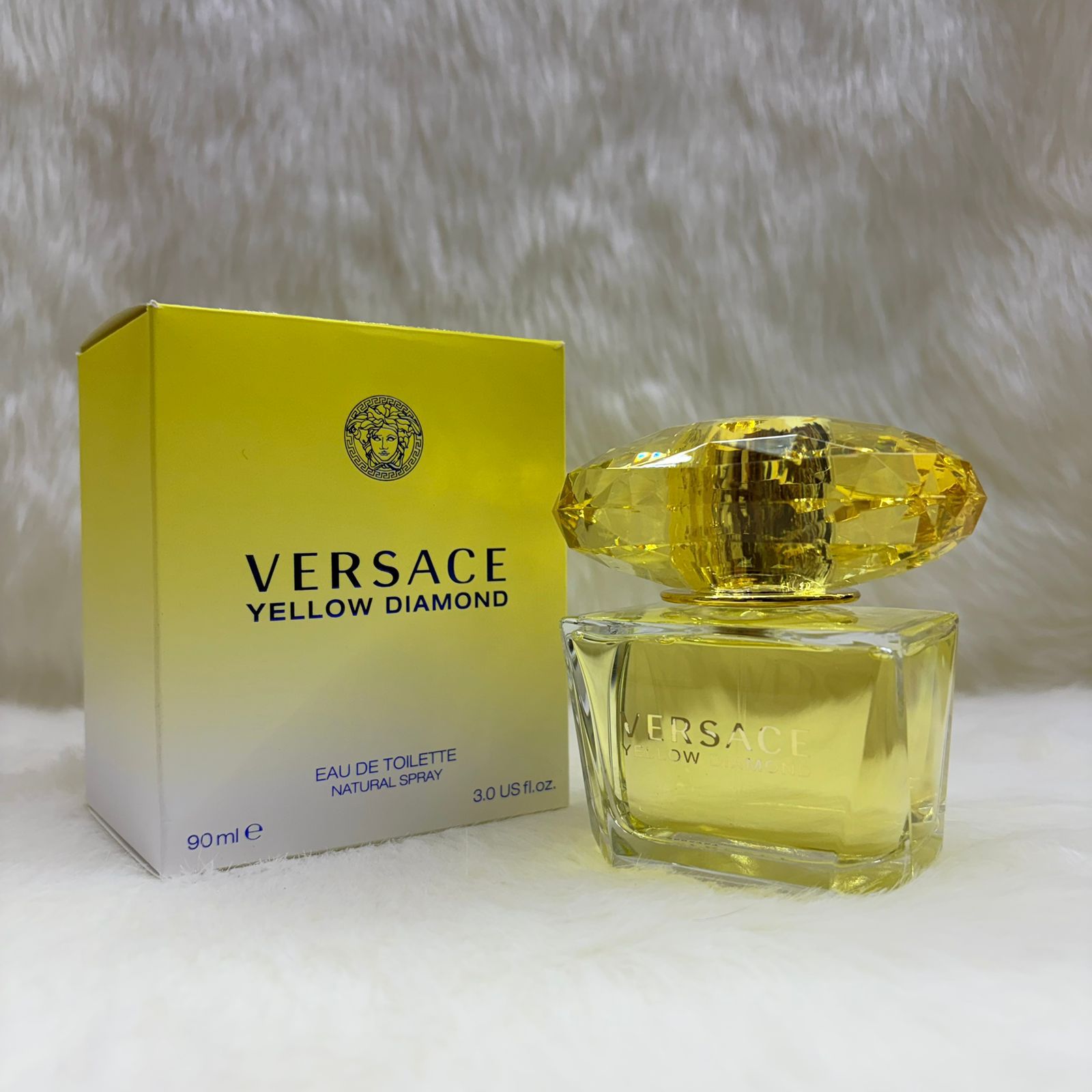Versace Crystal Collection – Bright Crystal, Absolu, Crystal Noir, Yellow Diamond – 90ml Women’s Designer Perfume - Image 3