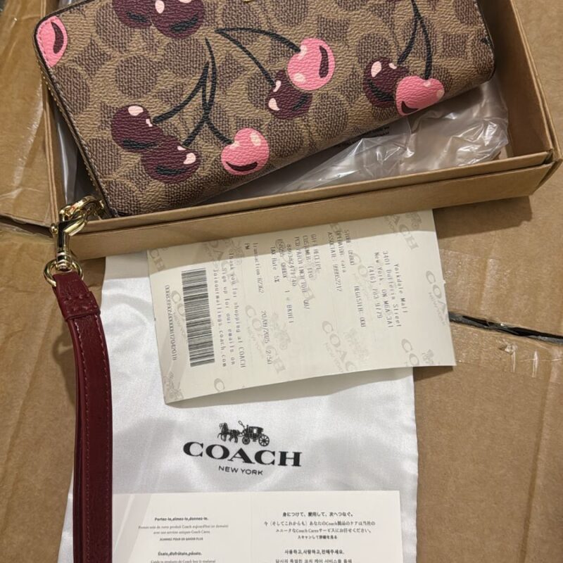 Coach Big Size Multi Design Wallets For Women