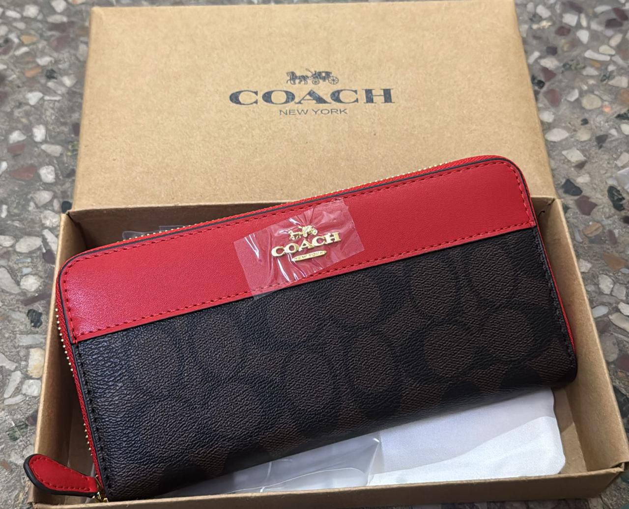 Coach Big Size Multi Design Wallet For Women - Image 20