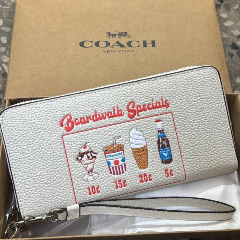 Coach Big Size Multi Design Wallets For Women