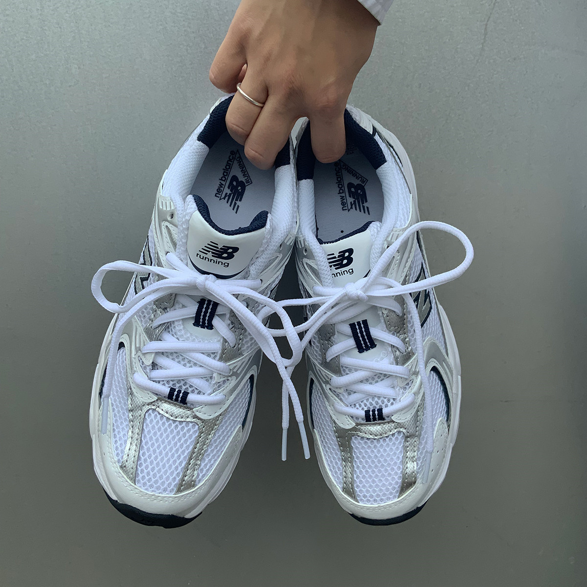 New Balance 530 All White Trainer Men's Shoes - Image 8