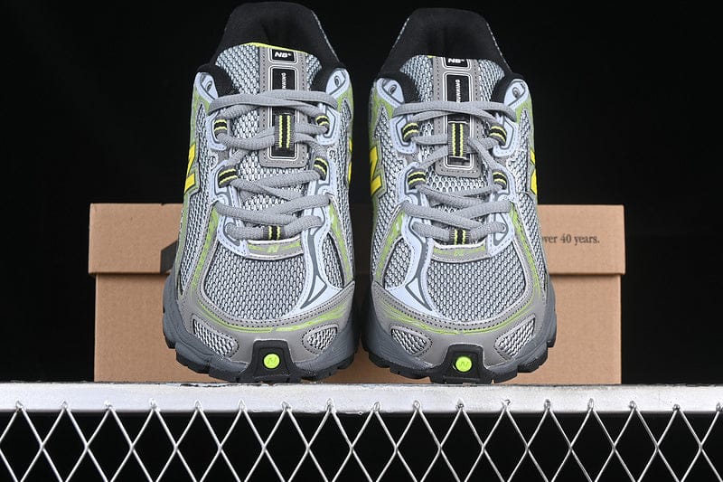 New Balance 740 Running Shoes For Men - Image 3