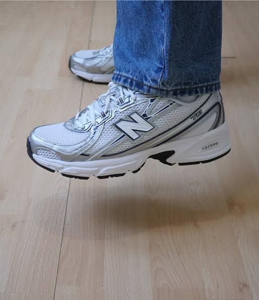 New Balance 740 Running Shoes for Women - Image 3