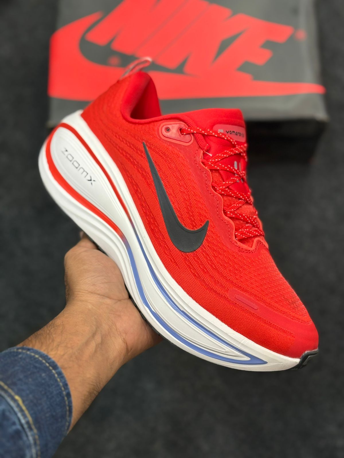 Nike Vomero plus Men's Shoes - Image 4