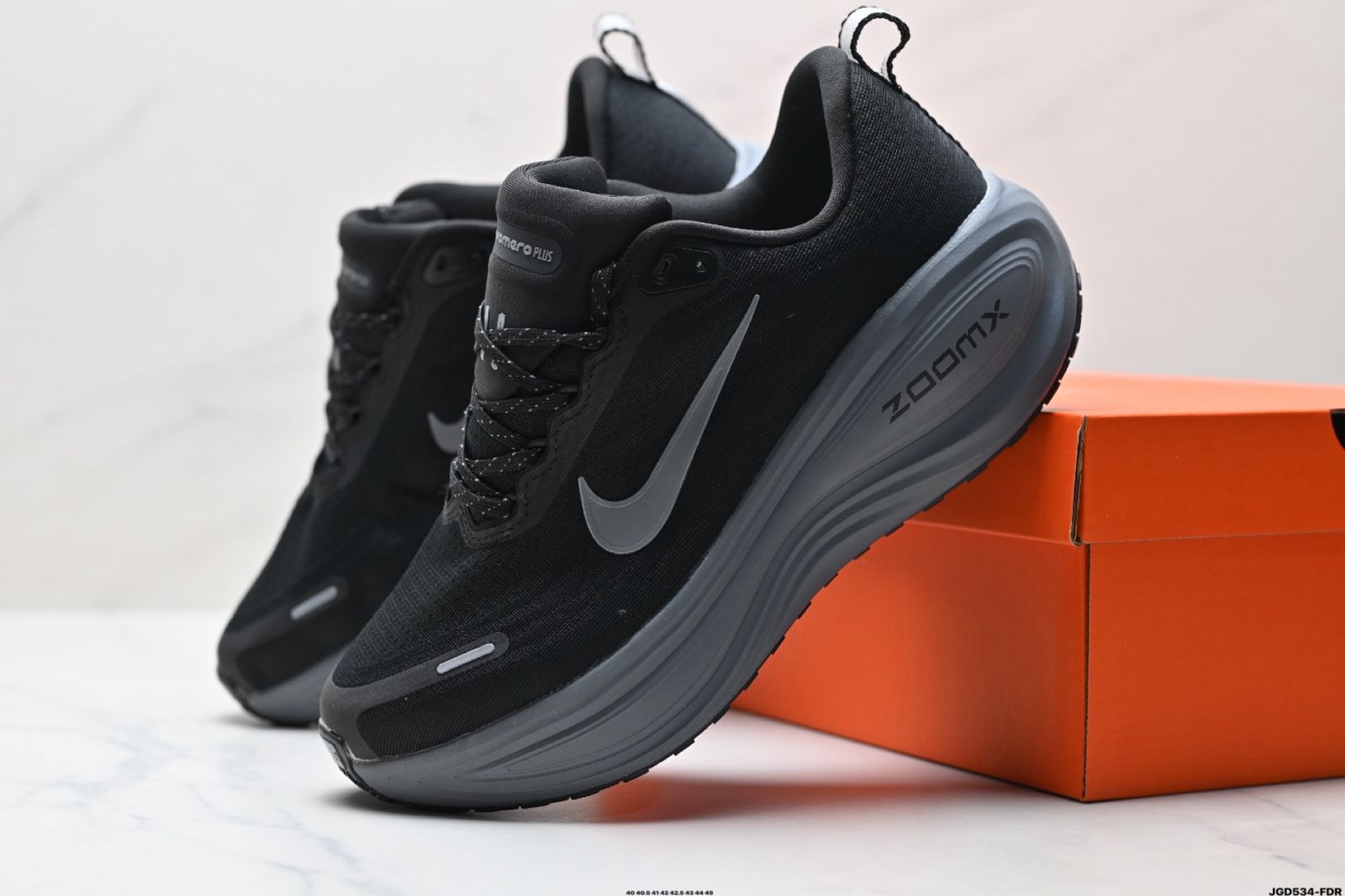 Nike Vomero plus Men's Shoes - Image 7